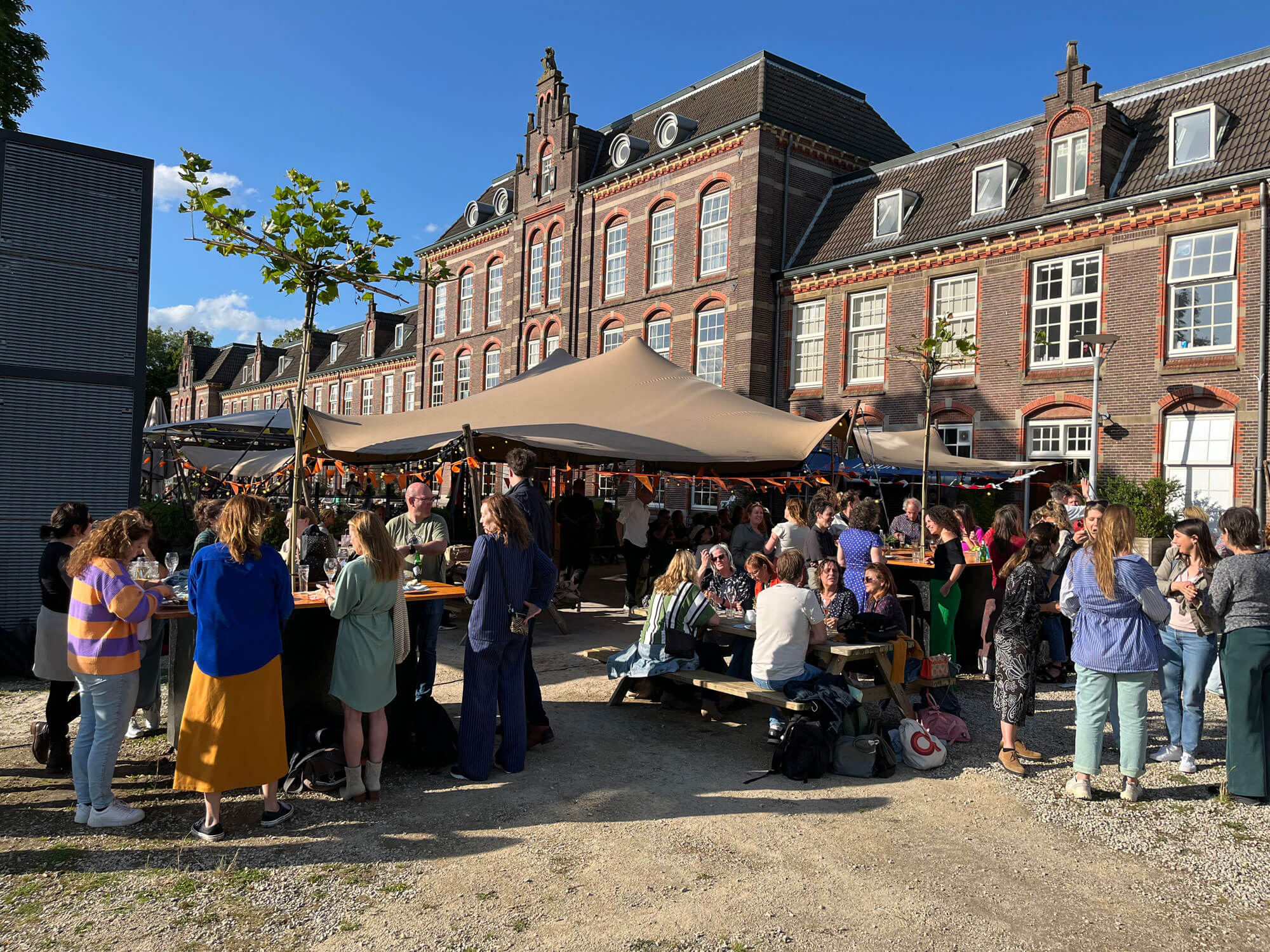Stretchtent-kazerne2