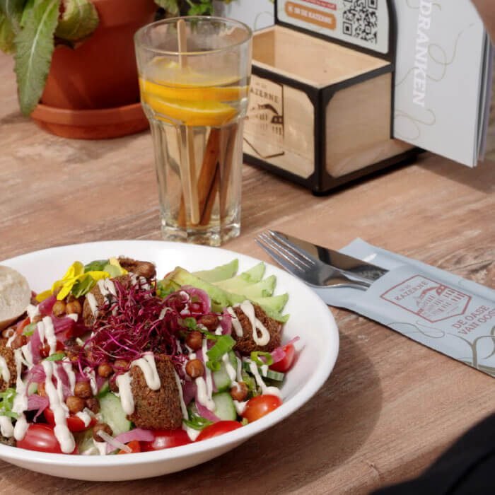 Lunch bij In de Kazerne: salade met een verse jus